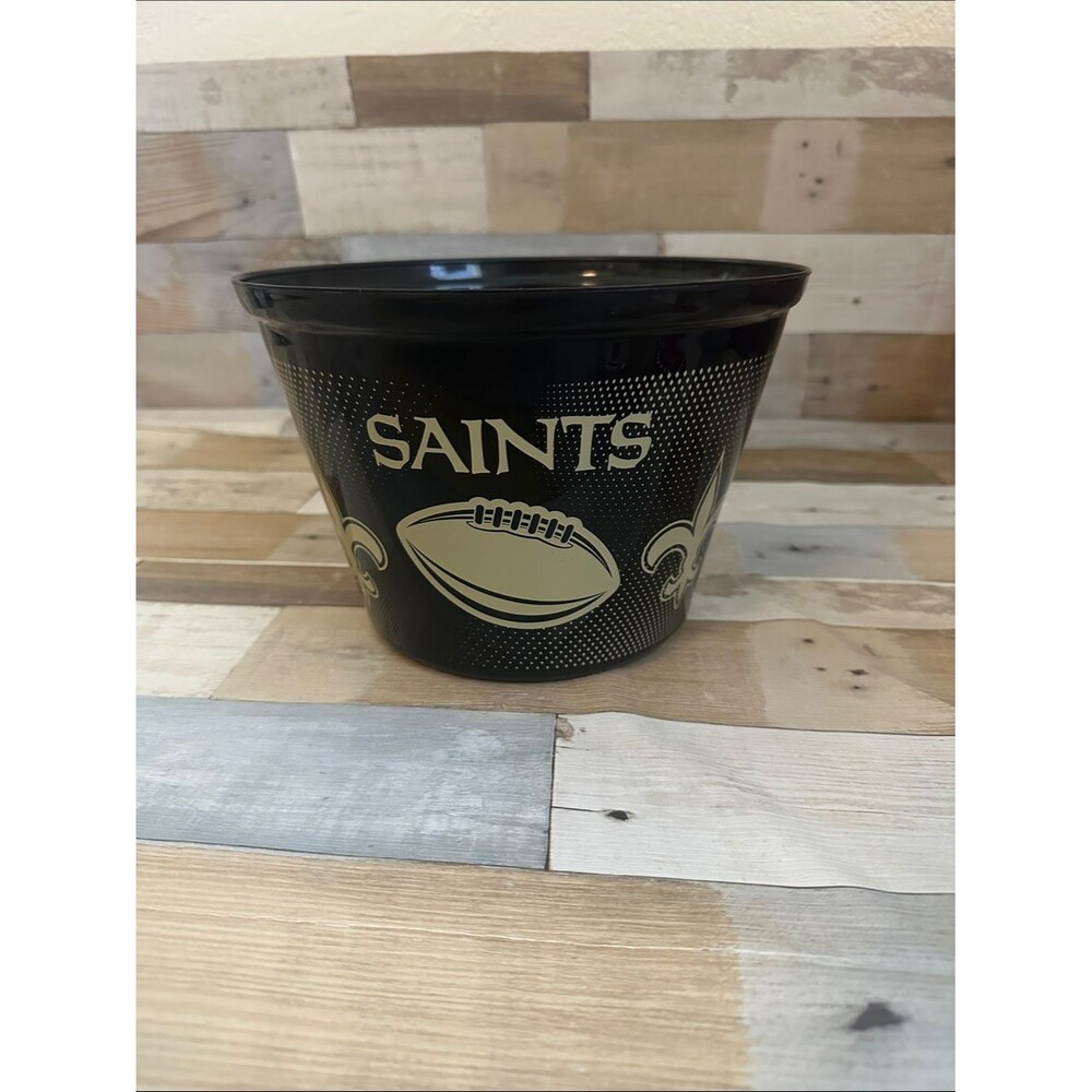 Saints Serving Bowl, Popcorn Bowl Black & Gold Team Logo